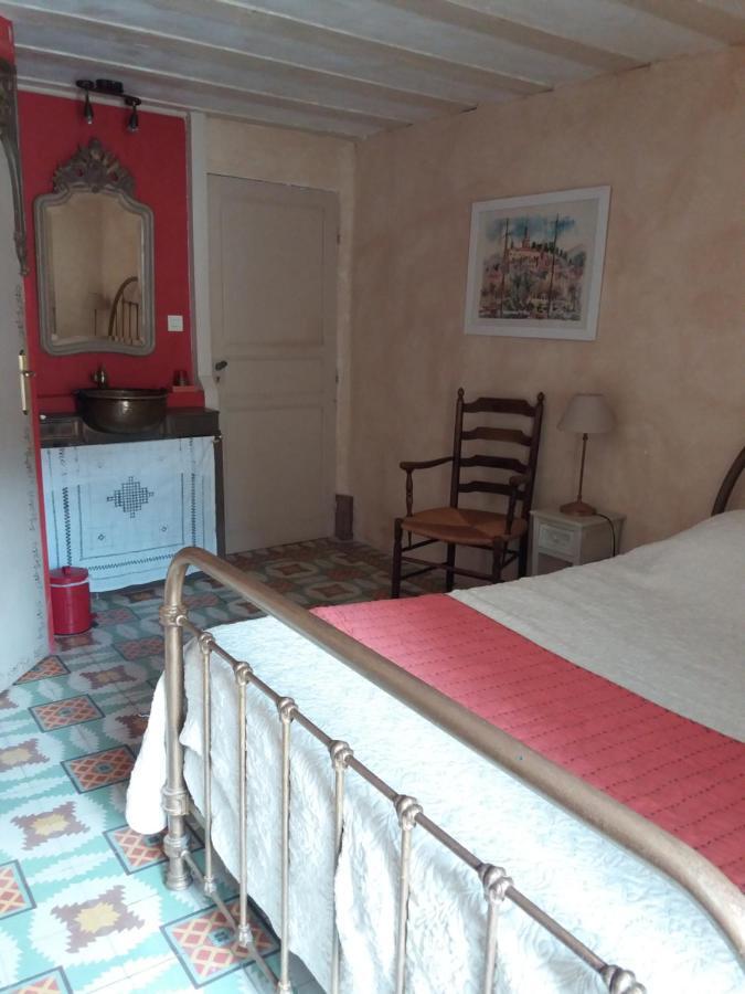 Le Patio Des Cigales Bed & Breakfast Roquefort-des-Corbières Exterior photo